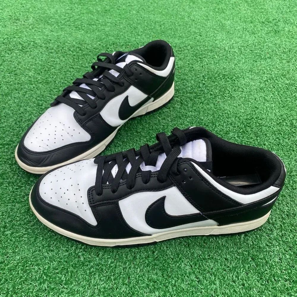 NIKE LOW DUNK PANDA - Men’s Sneakers Shoes - SIZE 8.5